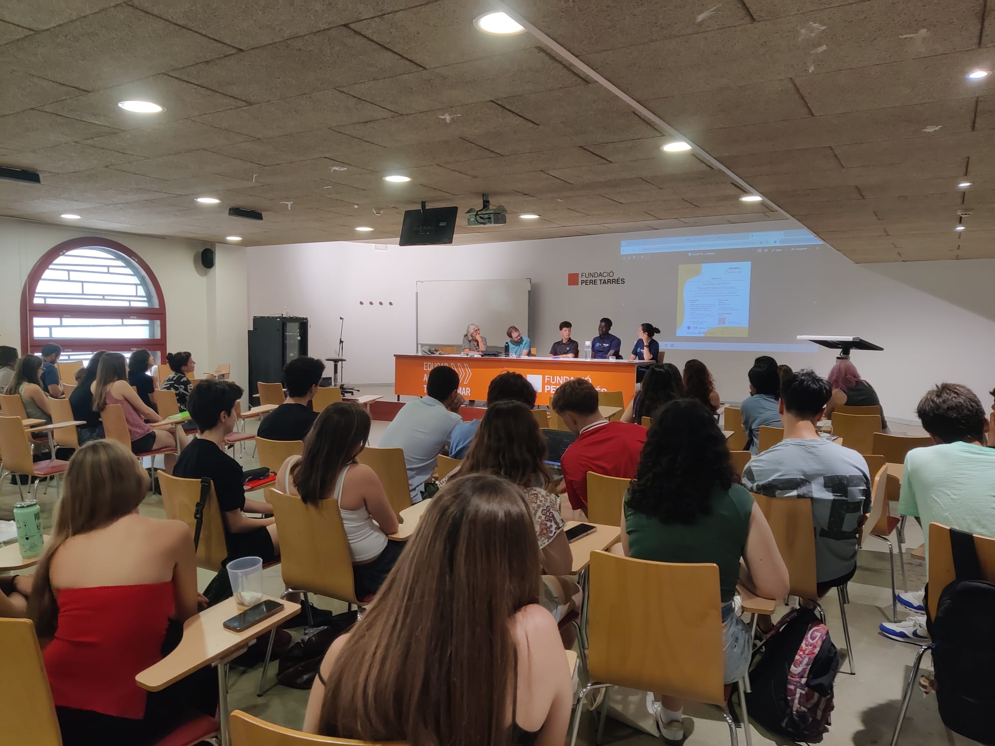 El lleure educatiu i l’esport com a eines per la transformació social i la creació d’oportunitats per joves